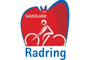 Der SauerlandRadring bietet 84 km Fahrvergnügen für Familien und Tourenradler.